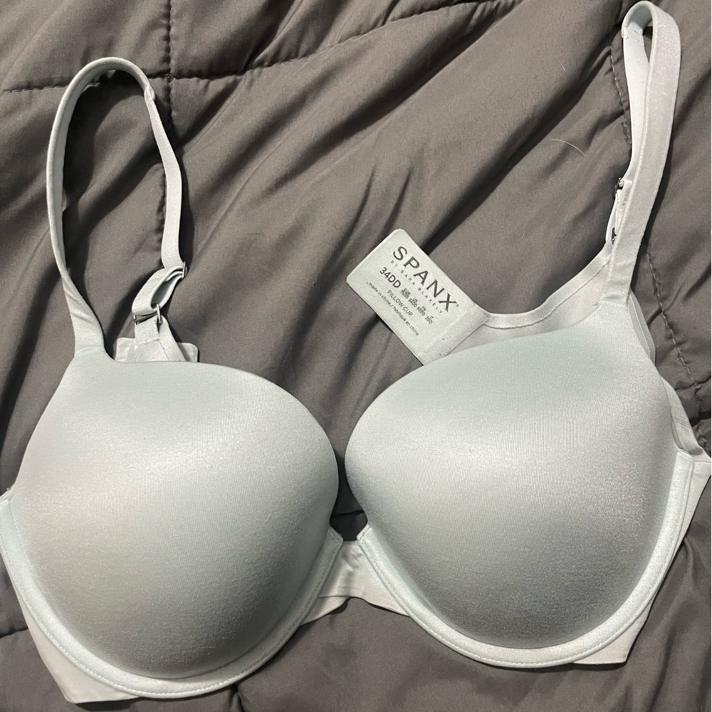 Spanx light blue bra 34DD, only worn once